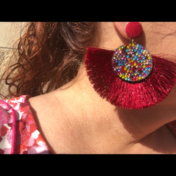 Gorgeous red tassel sparkle earings - Picture 1 of 5
